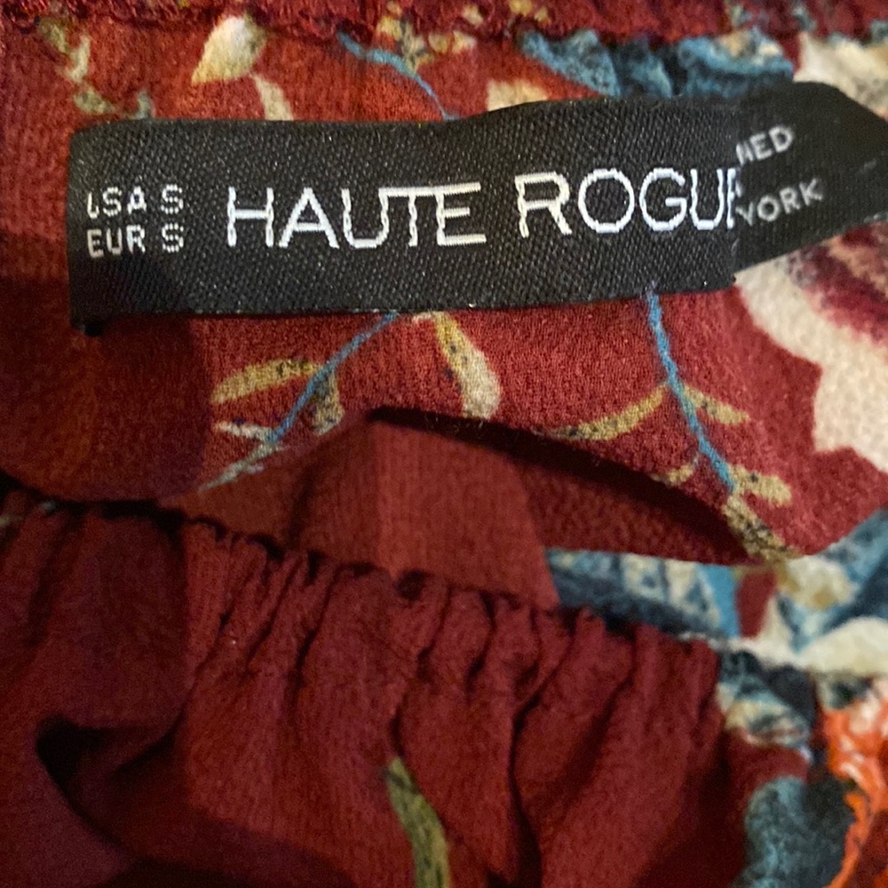 ❤️HAUTE ROUGE OFF SHOULDER FLORAL ROMPER❤️ - Picture 6 of 6